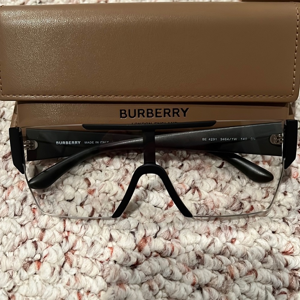 Burberry sunglasses